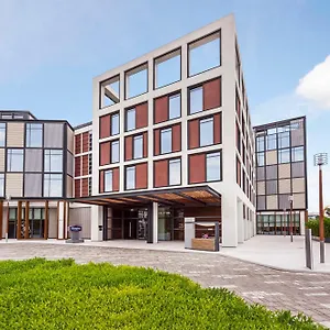Отель Hampton By Hilton Al Seef Дубай