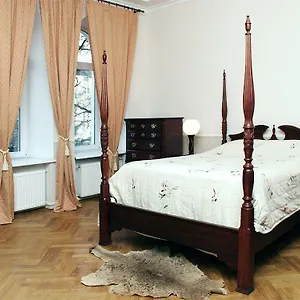 Отель Pecherskie Lipki Киев
